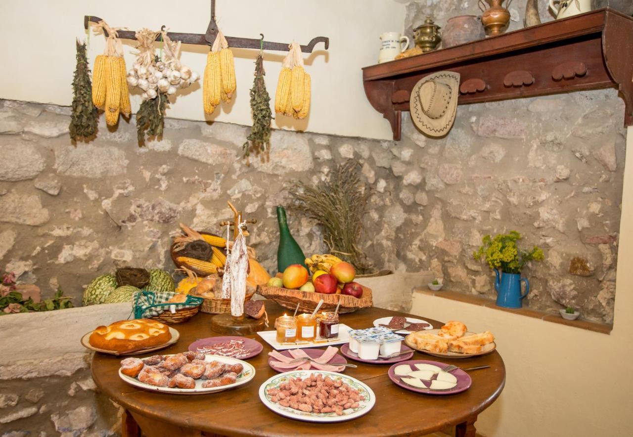 Turismo Rural Can Massot Darnius Екстер'єр фото
